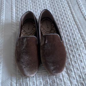Suede Birdies in size 7.5- NEVER WORN